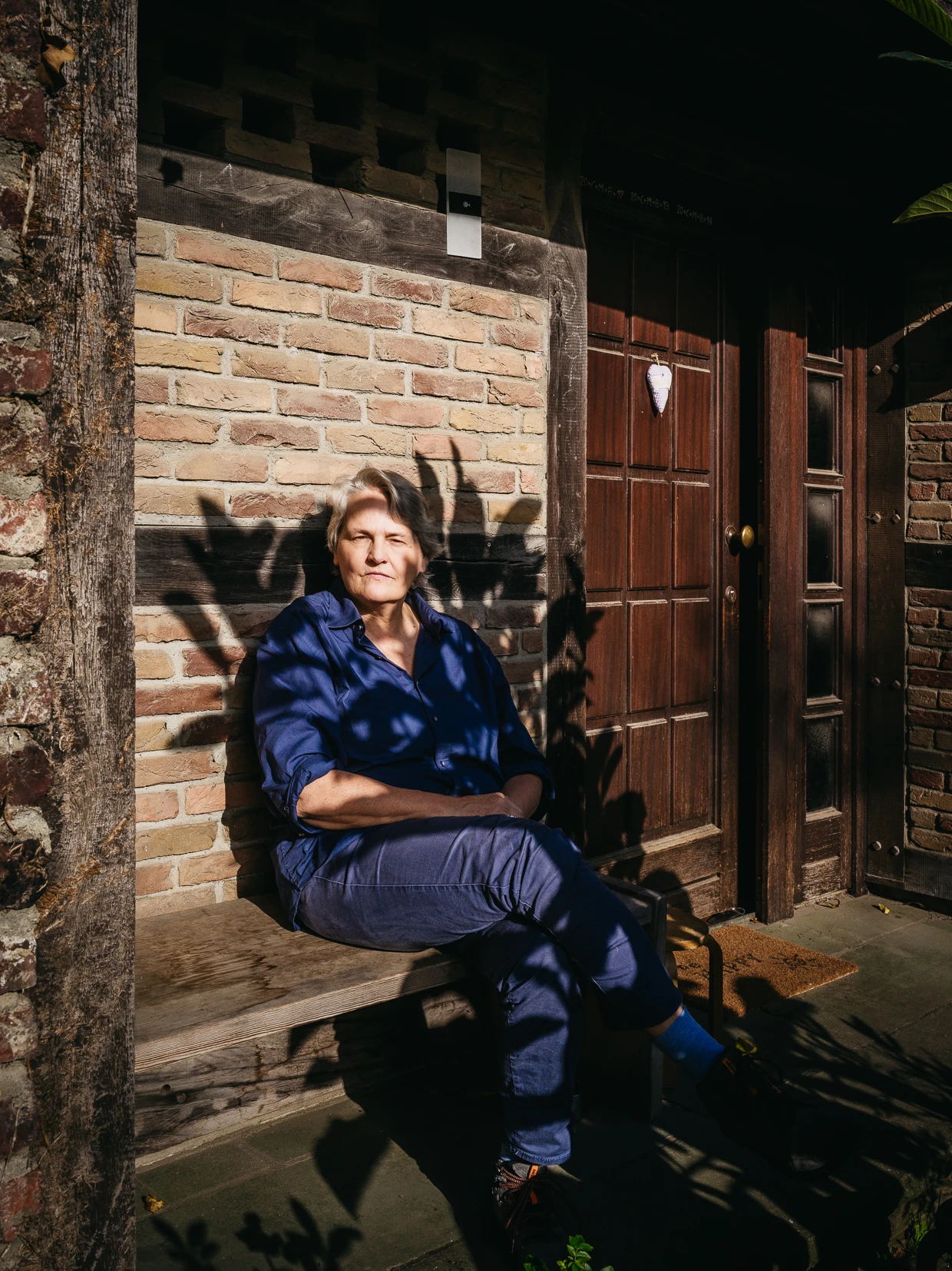 Gleichberechtigung, Selbstbestimmung, Frauenrechte, Lebensentscheidungen, Menschenrechte, Grundrechte, Unabhängigkeit, Gesellschaftsnormen, Porträtserie, Respekt, Vielfalt, Feminismus, Kinderfragen, Individuelle Entscheidungen, Lebensphilosophien, Lebenswelten, Kinderlos